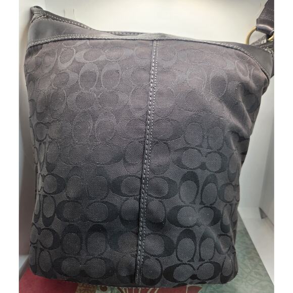 Coach Purse G0768-11438 BLEECKER Signature Series Leather Canvas Bucket Bag - Picture 2 of 16